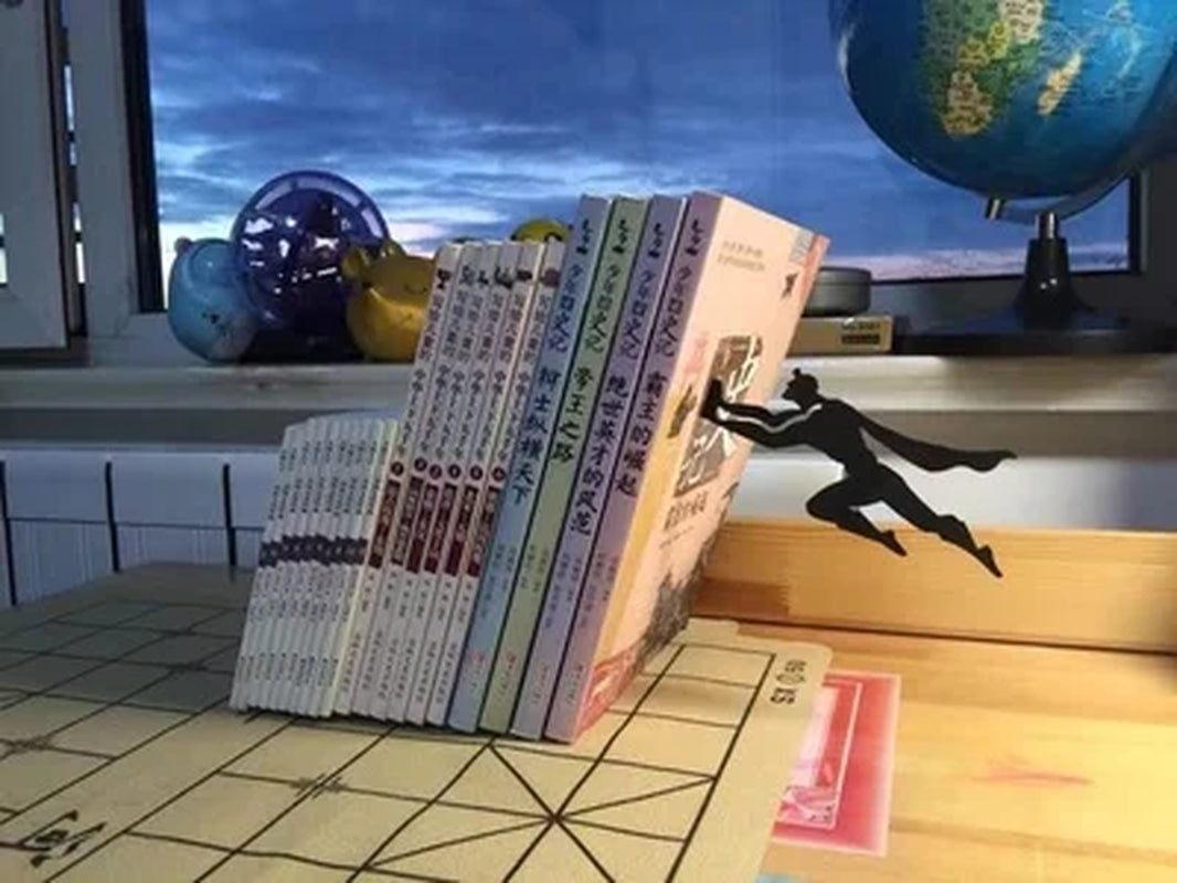 20Cm Superhero Bookend Figurines Metal Bookshelf Decor Desktop Ornament Office Desktop Accessories Bookshelf Home Decoration