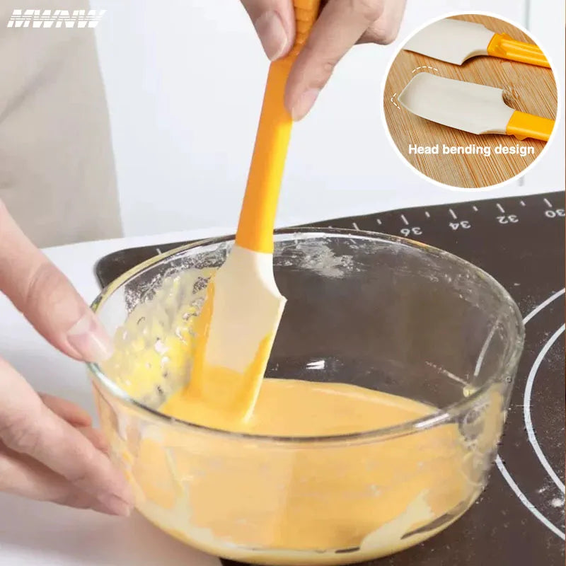 2Pcs Curved Silicone Scraper Cream Scraper Cake Jam Honey Scraper Baking Tool High Temperature Resistant Kitchen Baking Tool